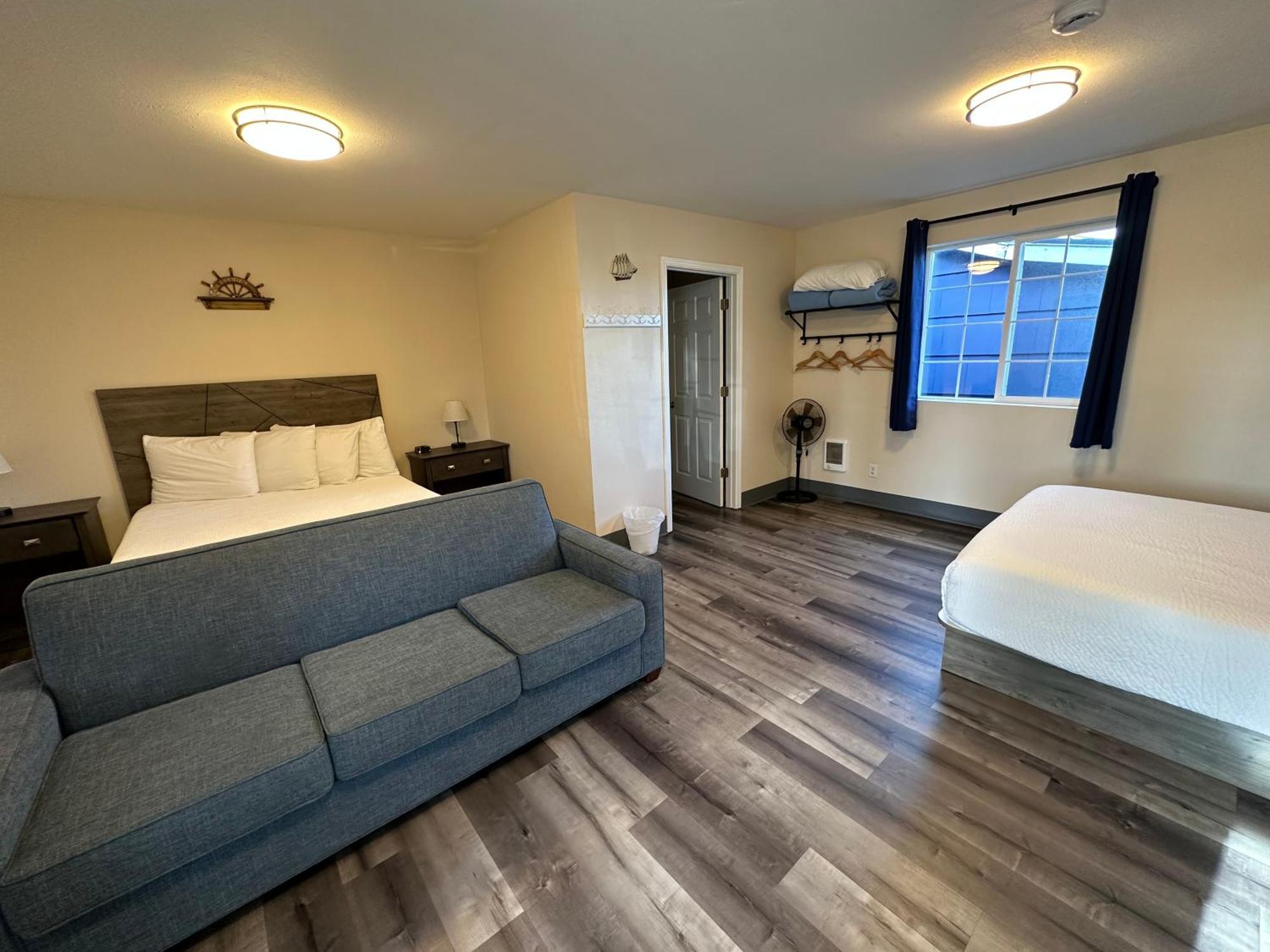 Coastal Inn And Suites Лонг-Бич Экстерьер фото